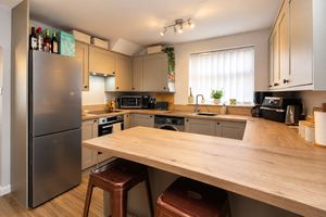 Kitchen/Diner- click for photo gallery